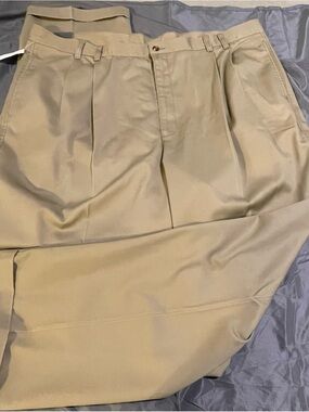 Jos. A. Bank Men's Pleated Chinos in Light Khaki
